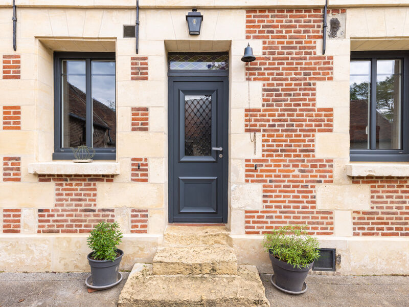 Fenêtre aluminium à Saint-Germain-en-Laye : quelles sont les erreurs à éviter lors de la pose ?