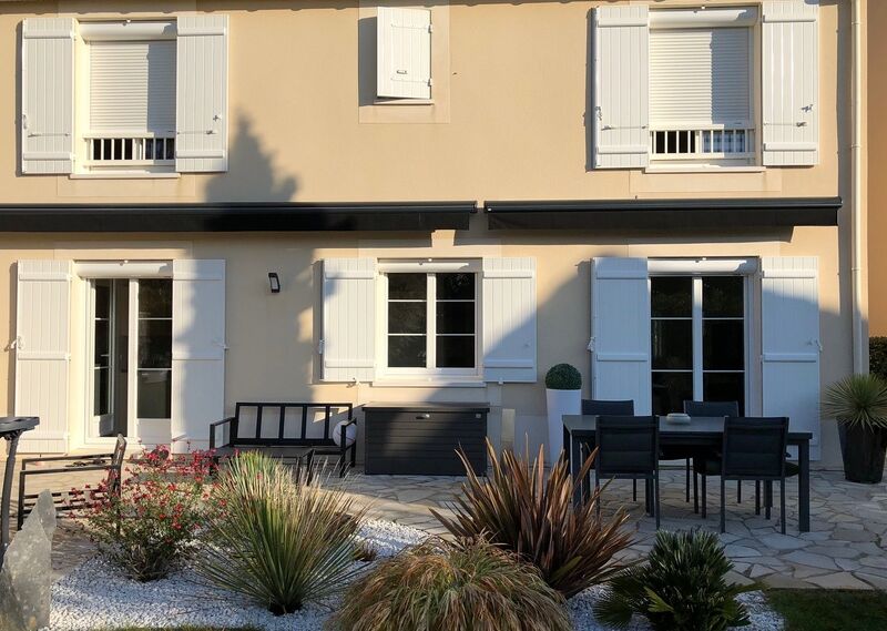 Quels matériaux privilégier pour un volet durable et esthétique à Saint-Germain-en-Laye ?