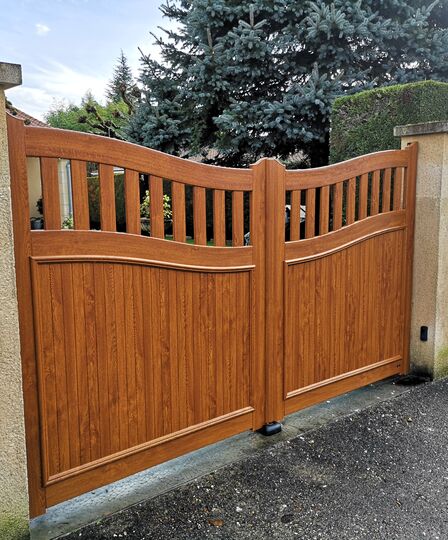 Comment entretenir votre portail en PVC à Saint-Germain-en-Laye pour prolonger sa durée de vie